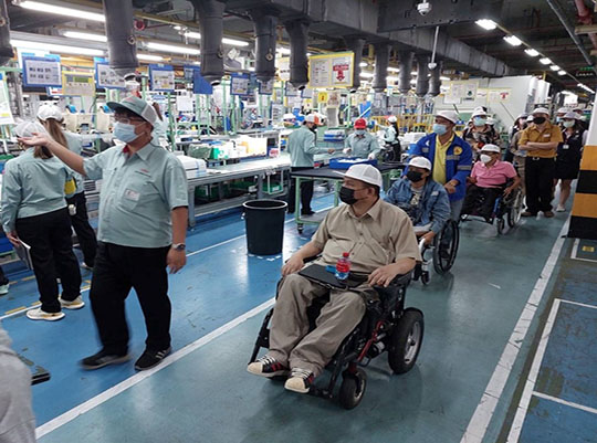 From different perspectives: A moment from the factory tour