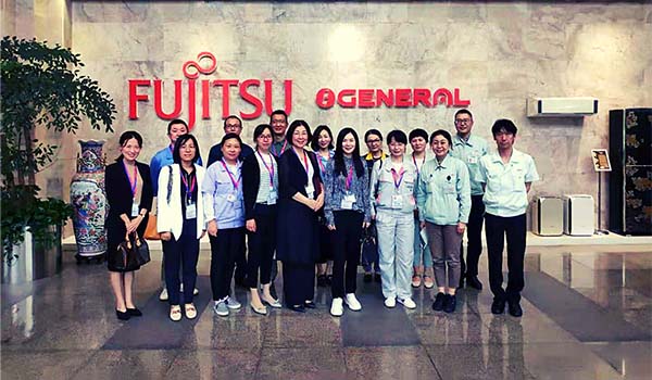 工場見学会の様子